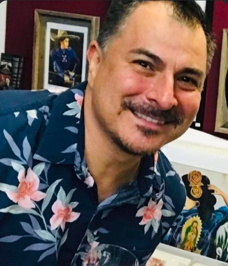 Headshot of Eric Reyes